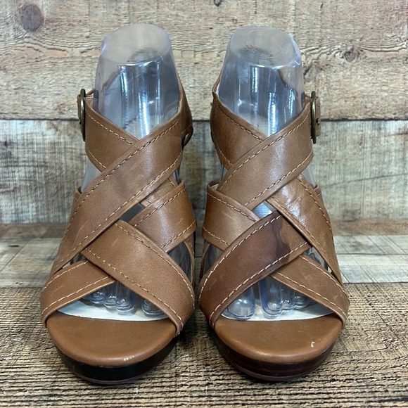 Seychelles Route Heels Womens Size 9.5 Tan Leather Criss-Cross Open Toe Buckle - Picture 3 of 16